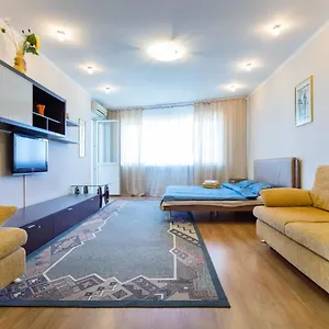 https://cozy-one-bedroom-apartment-on-the-left-bank.hotels-of-kiev.com